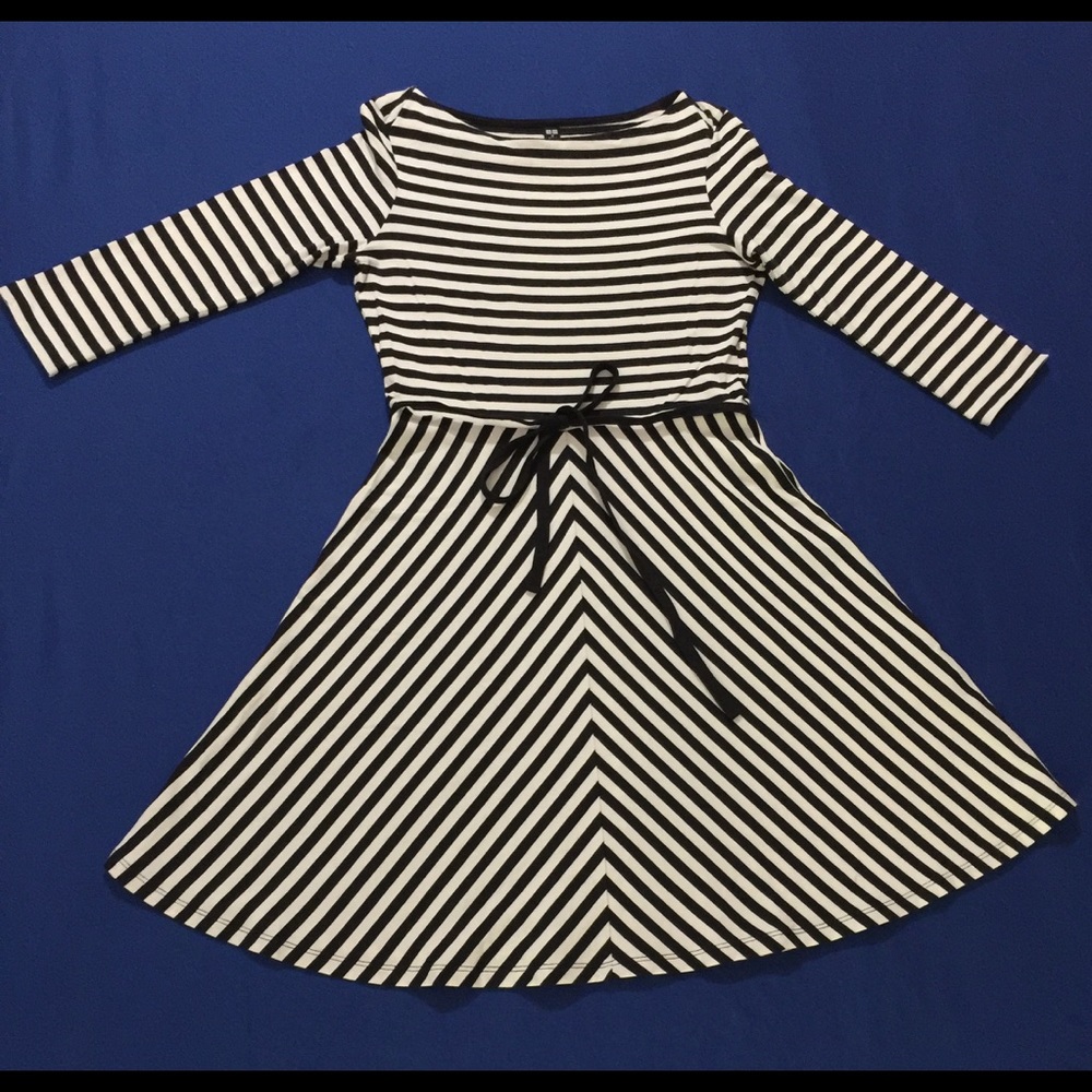 Uniqlo Striped Black & White Dress Sz M